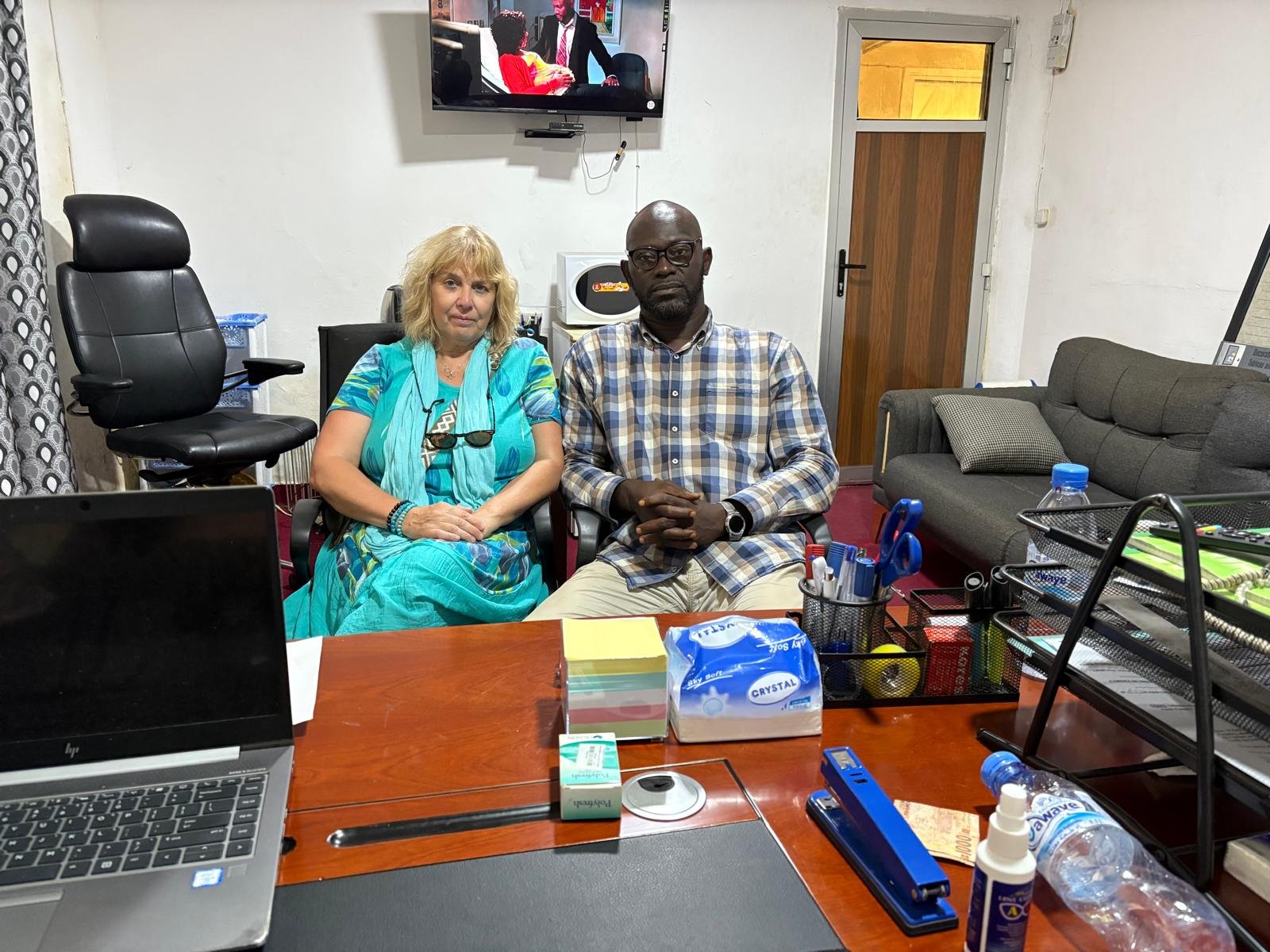 Au cabinet · Conakry