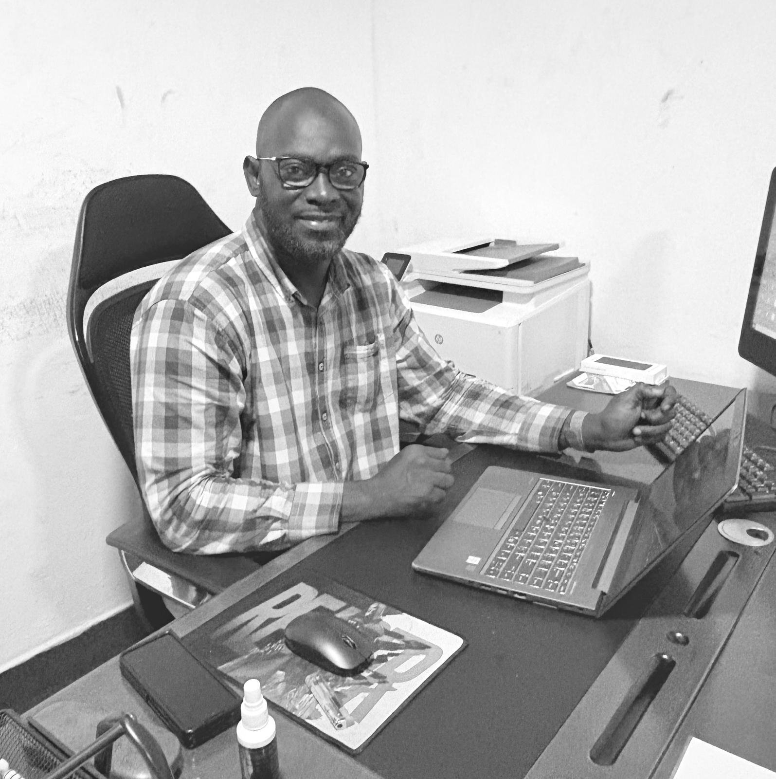 Maître Moussa Diakité à son bureau